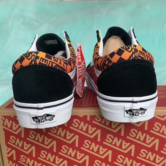 VANS OLD SKOOL LOGO FLAME Black/True White WMNS - Picture 10 of 16